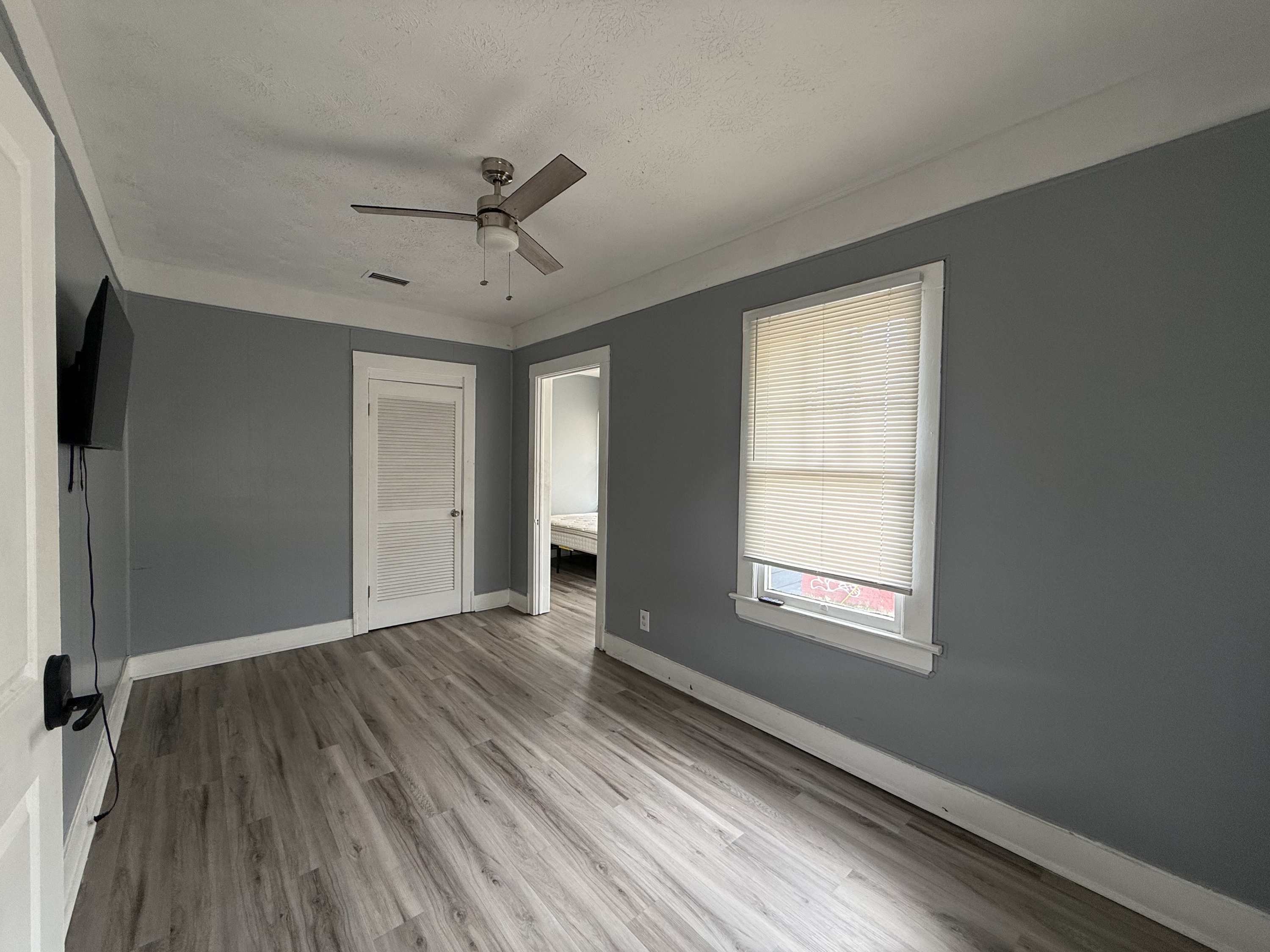 1464 Myrtle Avenue North - A